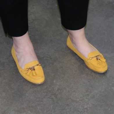 tsahelloyellow12)