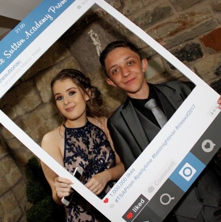 Y11Prom003