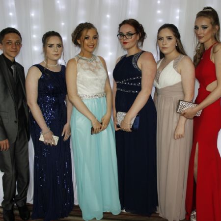 Y11Prom009