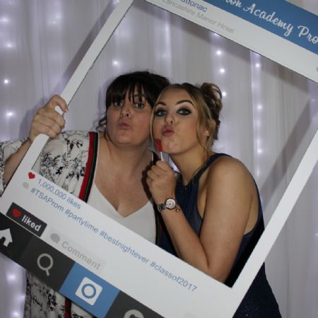 Y11Prom089(2)