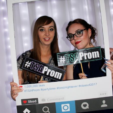 Y11Prom099(1)