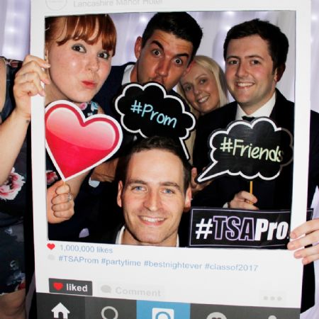 Y11Prom136