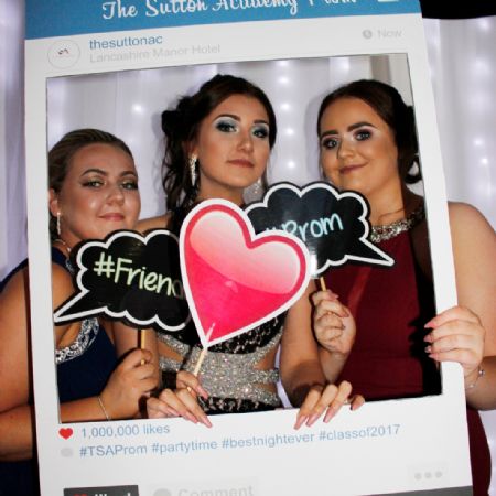 Y11Prom138