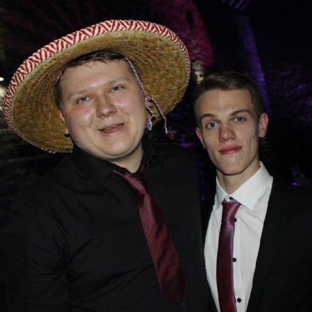 Y11Prom156