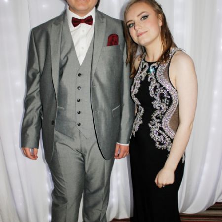 Y11Prom193