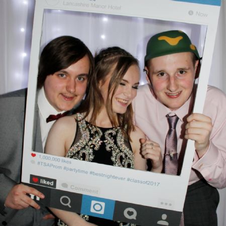 Y11Prom196