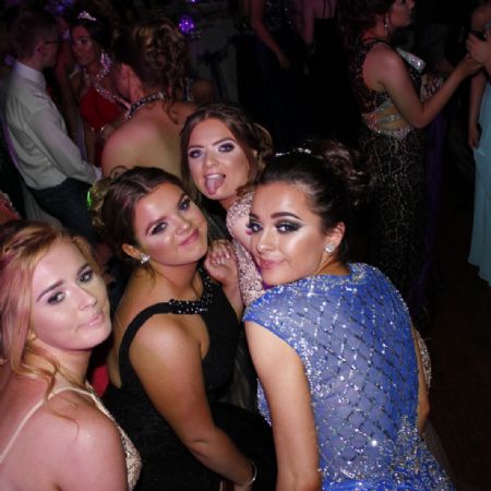 Y11Prom207