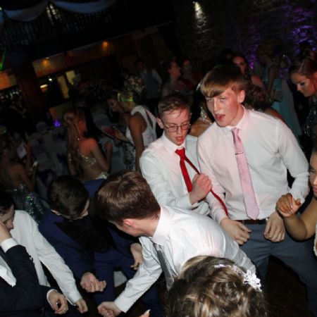 Y11Prom209