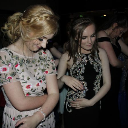 Y11Prom232