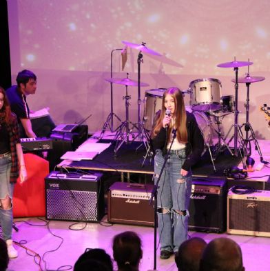tsaRockNight202227)1)