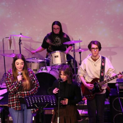 tsaRockNight202287)1)