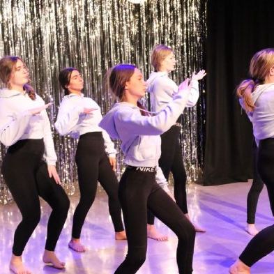 tsadanceshow2022104)