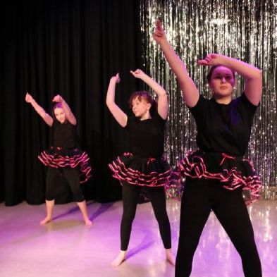 tsadanceshow2022124)