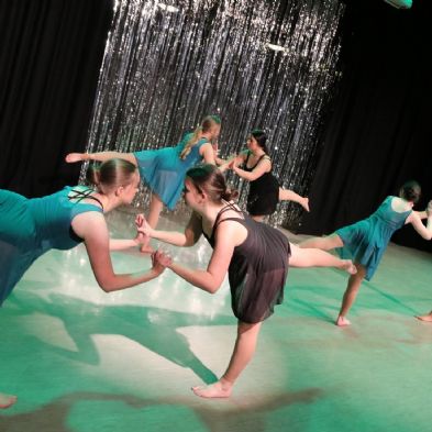 tsadanceshow2022159)