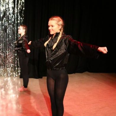 tsadanceshow2022176)