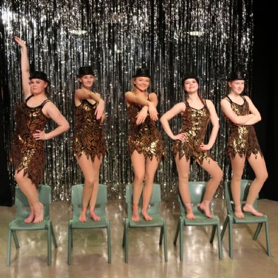 tsadanceshow2022206)