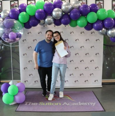 Y13ResultsDay202382)1)
