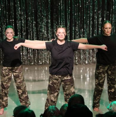tsaDanceShow2413)