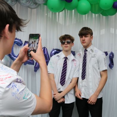 tsaYear11ShirtSigning24109)