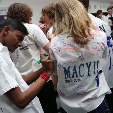 tsaYear11ShirtSigning2482)