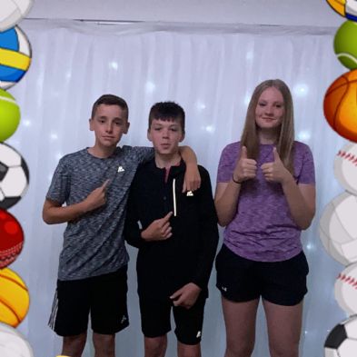 tsaSPOTYBooth2023142)